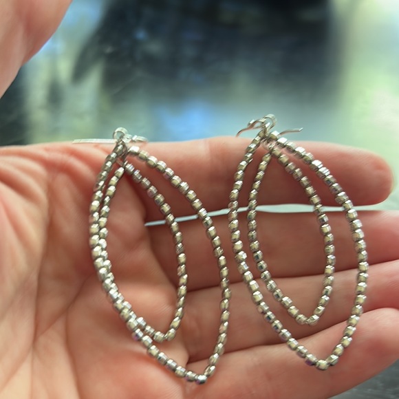 Stella & Dot | Silver Pavé Double Pointed Oval Chandelier Earrings Retired - Picture 4 of 4